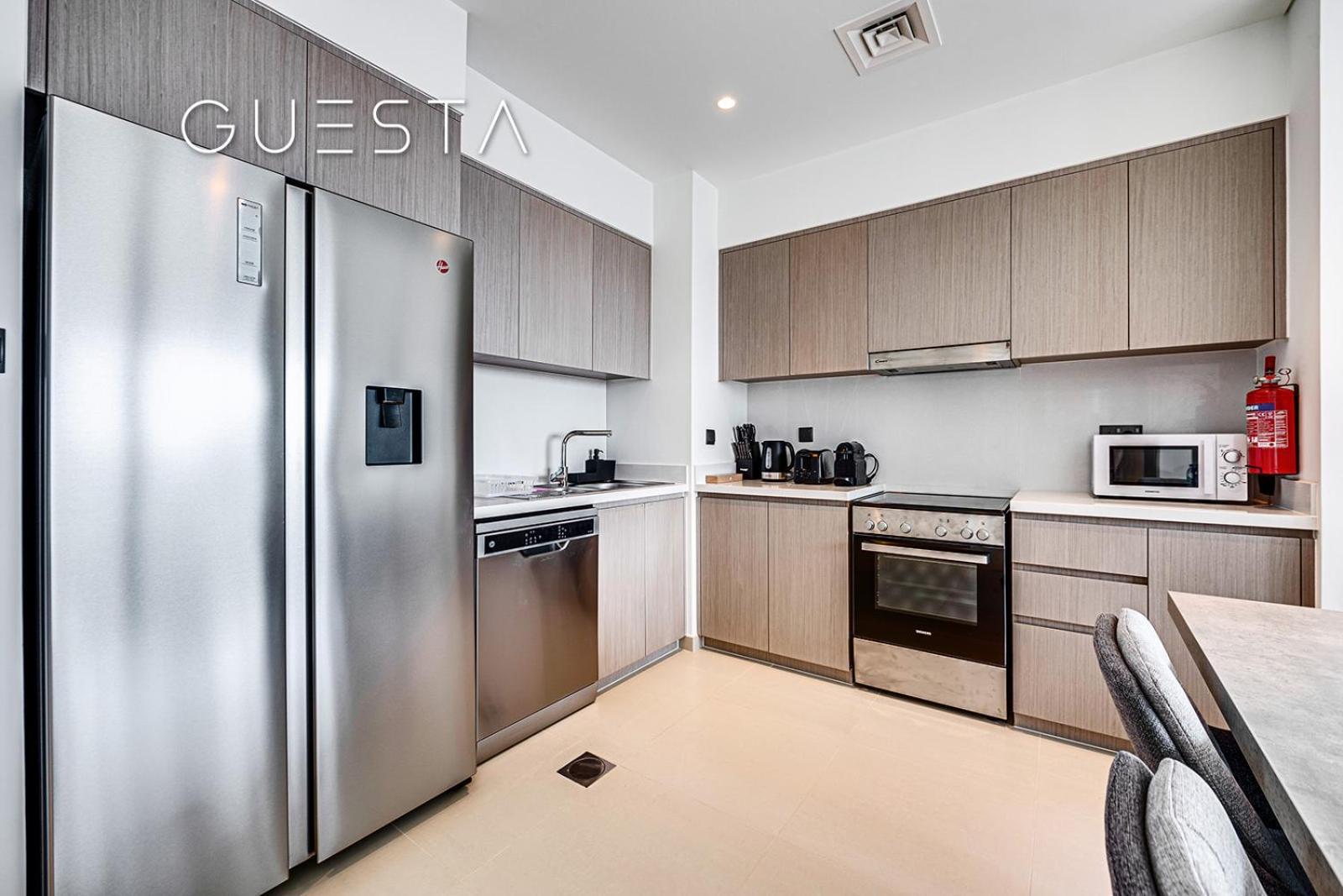 Act One Act Two By Emaar, Downtown Apartment