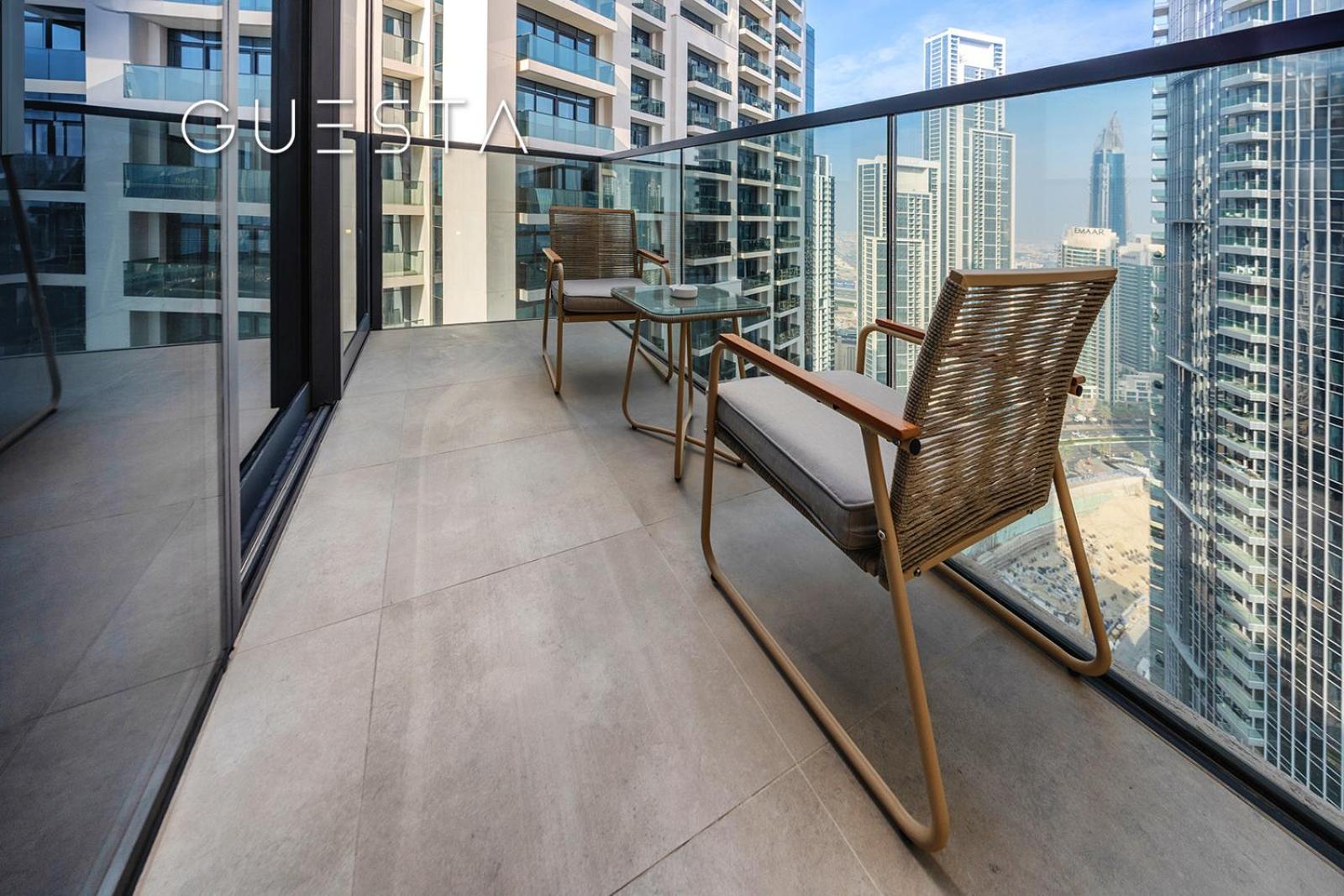 Apartment Act One Act Two By Emaar, Downtown *